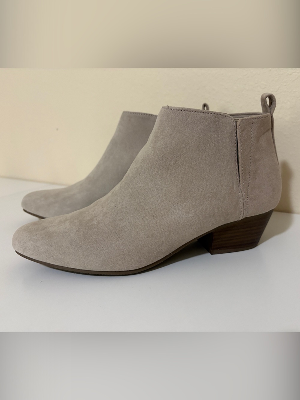 Old Navy Light Gray Suede Ankle Booties